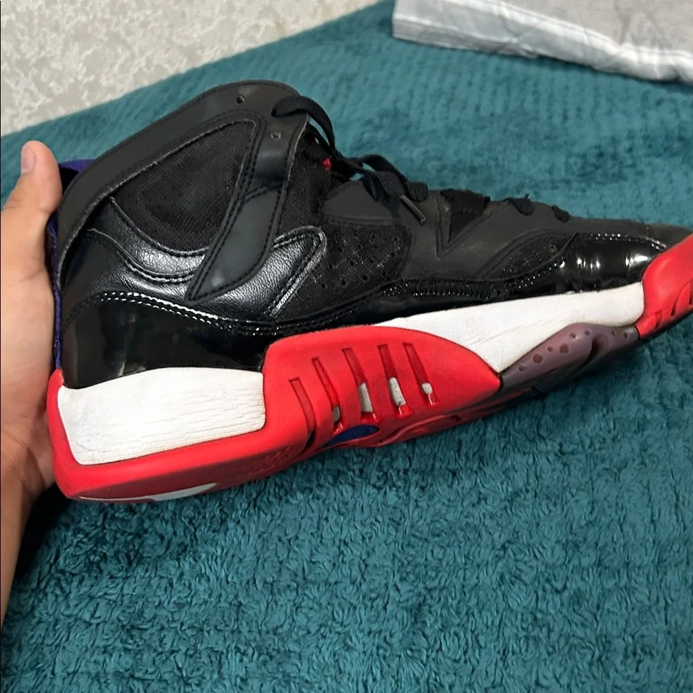 Black and Red Jordan’s jump man two Trey - Picture 7 of 9